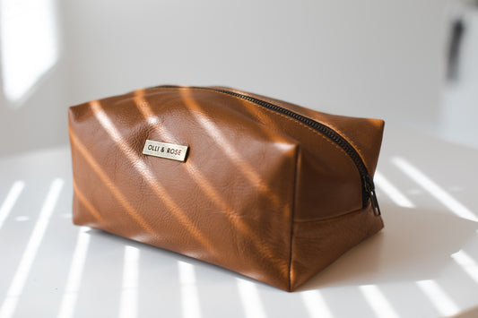 The Vanity Pouch